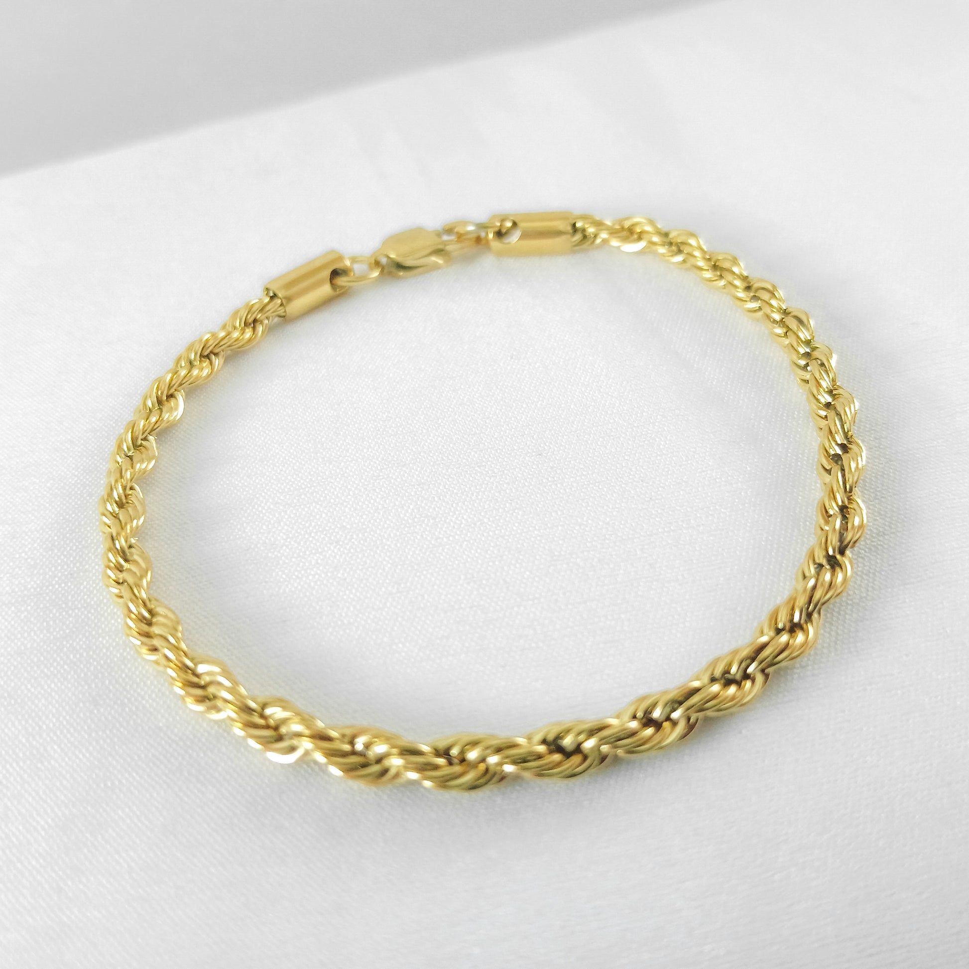 Pulso Lazo en Oro Laminado 18K Mujer