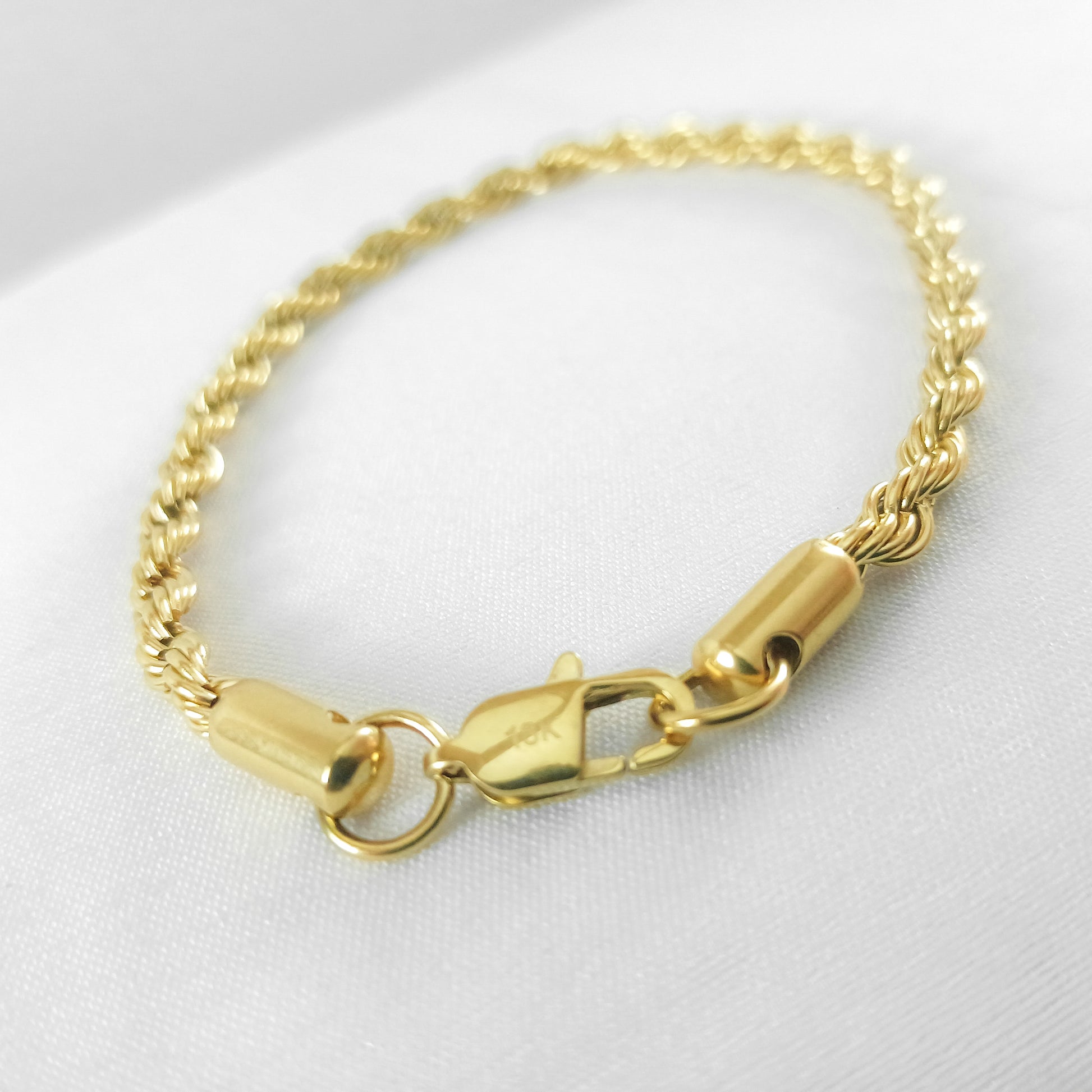 Pulso Lazo en Oro Laminado 18K Mujer