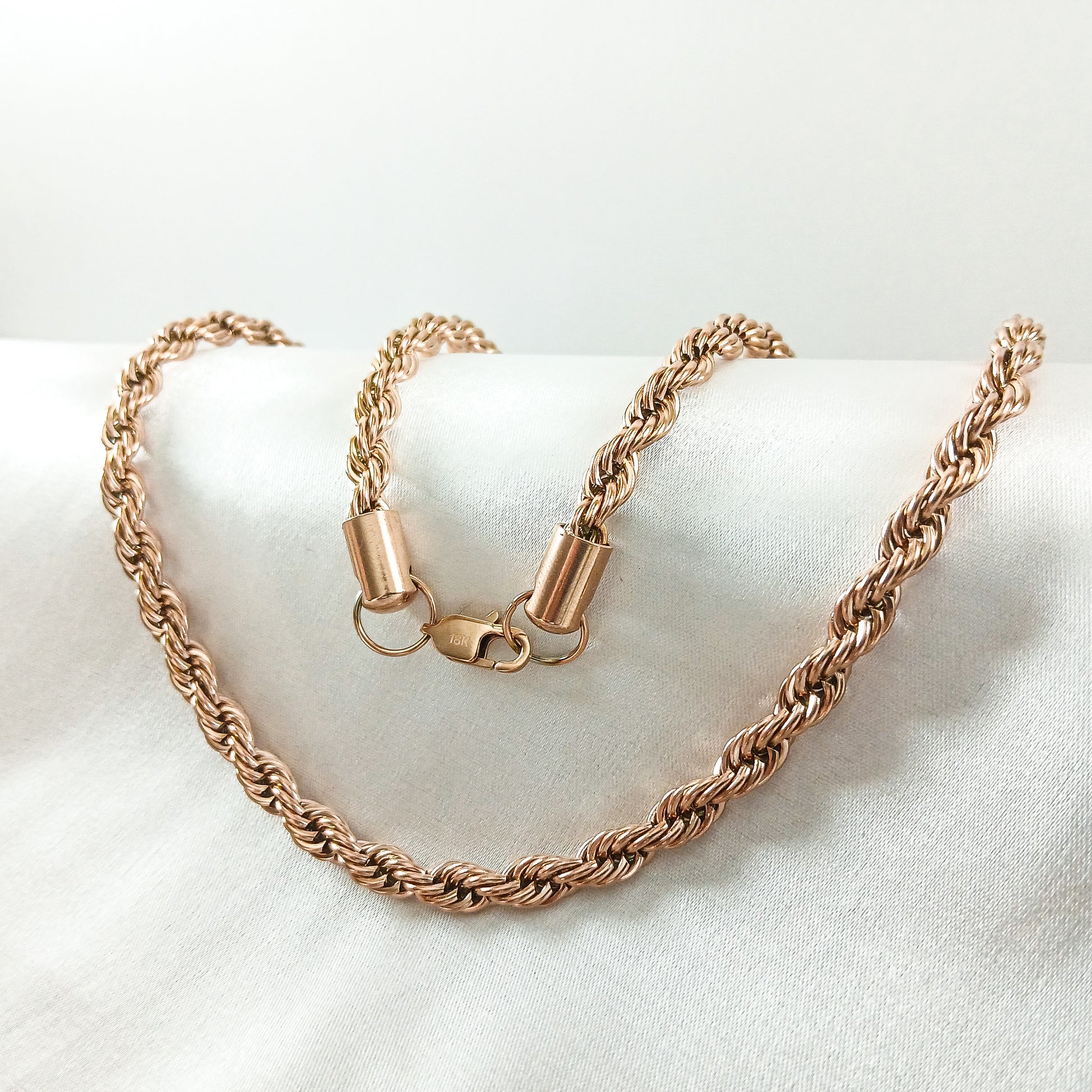Cadena Lazo Rosa en Oro Laminado 18K Hombre