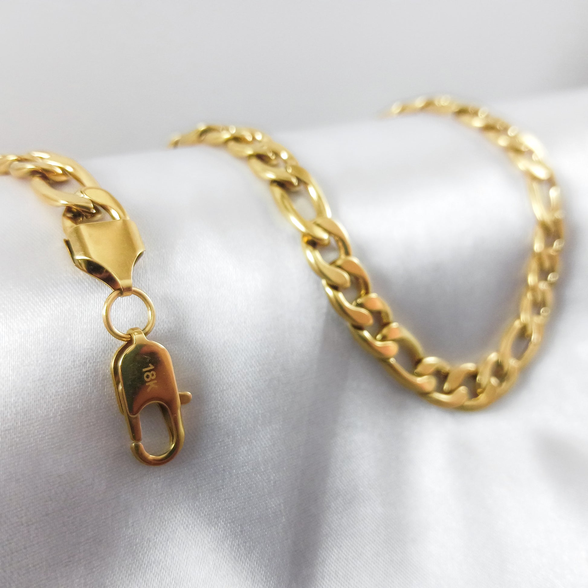 Cadena Cartier en Oro Laminado 18K Hombre