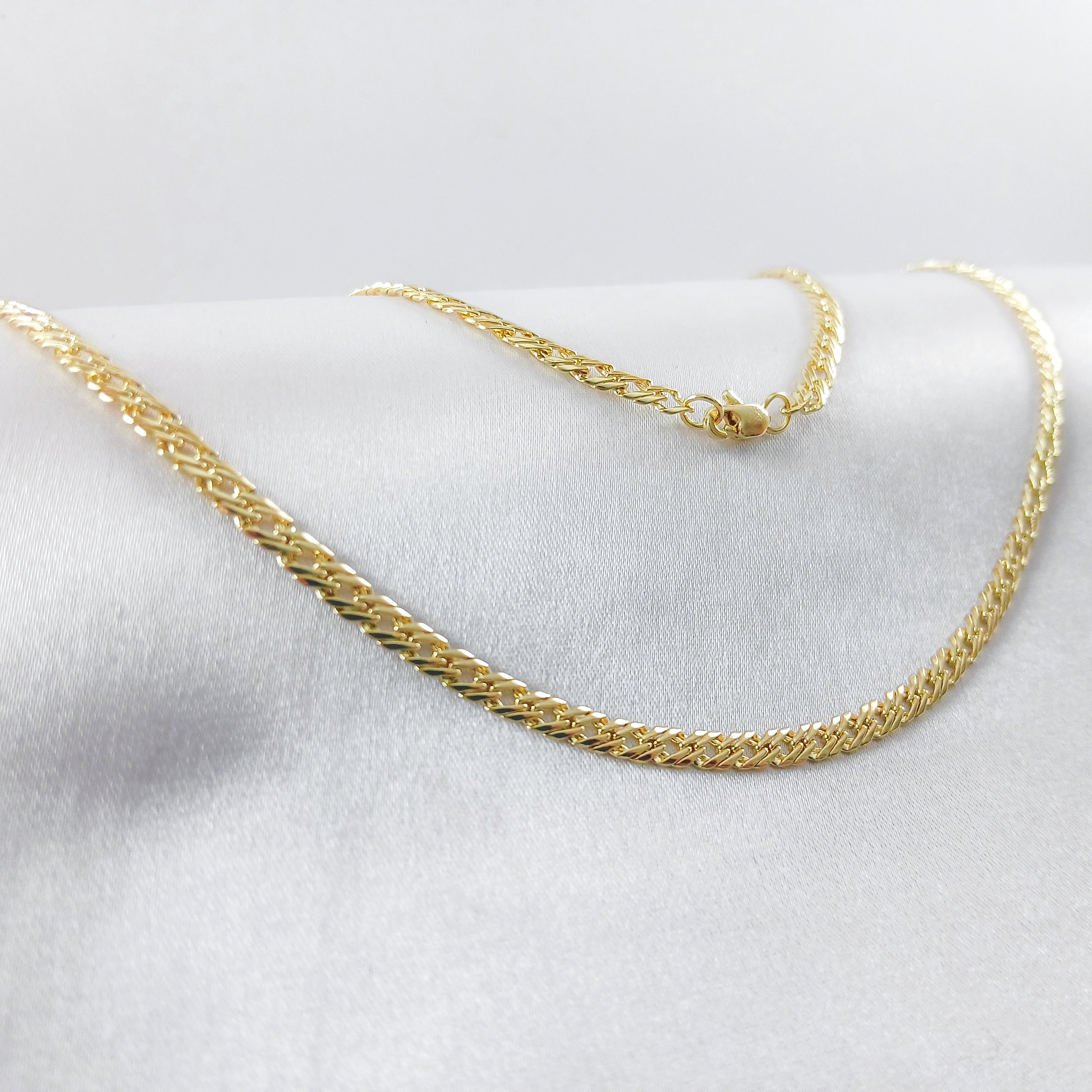 Cadena Entrelazada en Oro Laminado 18K Hombre