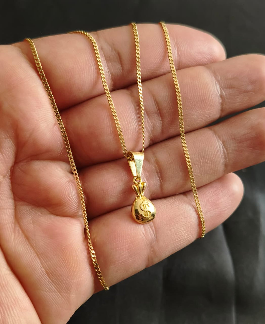 Cadena Cubana 65CM y dije Bolsa de Oro Laminado 18K