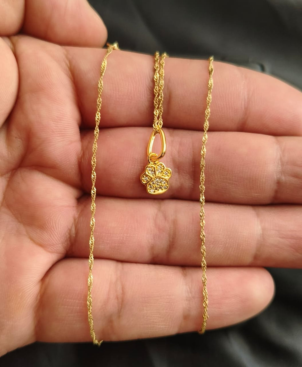 Cadena Singapur 45CM y dije Wuff Oro Laminado 18K